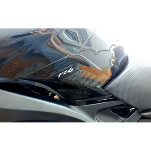 Adesivi Decorativi Laterali per Serbatoio Moto in Resina 3D Impermeabili con Logo Yamaha FZ6 Fazer - Product Image 1
