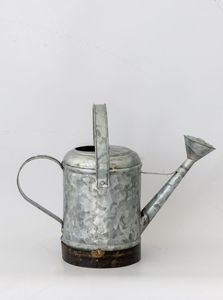 Bidon d'eau galvanisé durable avec une prise en main confortable et un design vintage pour l'entretien des plantes à la maison et en serre - Product Image 3