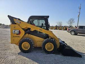 2022 Caterpillar 262D3 chargeuse compacte Mini chargeuse frontale rétrocaveuse tracteur chargeuse 1 tonne capacité moteur roulement noyau - Product Image 6