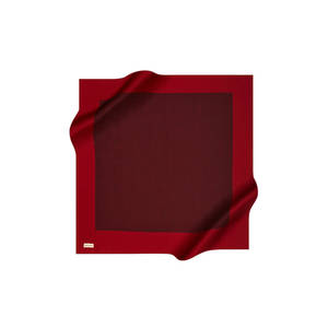 Pañuelo Cuadrado de Crepé Satinado Pierre Cardin 90x90 - Elegante Mezcla de Seda y Poliéster para Invierno - Product Image 2