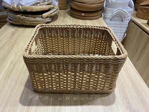 Nuevo producto 2025 Cesta de paja tejida con asa colgante o cesta de ropa con asa Muchos colores personalizables Hecho en Vietnam - Product Image 2