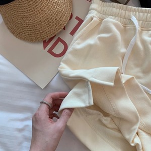 Hommes coups Simple Trois Barres Motif Shorts De Plage Mode Casual Hommes Femmes 3D Imprimé D'été Court Usage Quotidien Board Shorts - Product Image 5