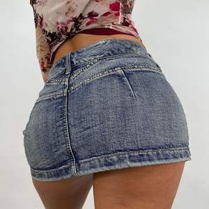 Venta al por mayor azul Y2K Low Rise Skinny Wrap Bodycon Jeans lápiz falda mujeres Streetwear personalizado Vintage diamantes Denim Mini faldas - Product Image 2