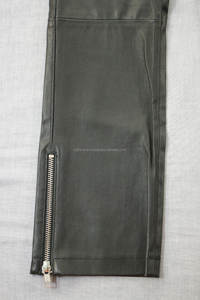 À la mode femmes noir Faux cuir respirant Moto & Biker pantalon plat avant taille haute poche arrière cheville fermeture éclair décontracté tenue de fête - Product Image 6