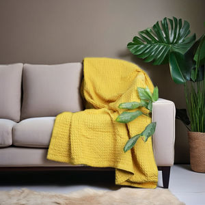 Elégant canapé 100% coton gaufré doux au toucher taille personnalisée décor jaune pour la maison salon lit de voyage tissé à la main - Product Image 1