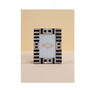 กรอบรูปไม้แบบสั่งทำสำหรับภาพถ่ายครอบครัวและภาพวาดของเด็กกรอบรูป MDF เปลี่ยนได้ง่าย - Product Image 1