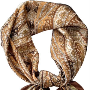 Pañuelo de Cabeza Cuadrado de Seda Satén con Logotipo Personalizado, Estampado con Hojas y Animales Geométricos - Pañuelos Multifuncionales para Mujer para Eventos - Product Image 1