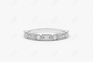 Anillo de Compromiso de Oro Amarillo con Diamantes Baguette Naturales Personalizados de Lujo, Engaste de Bisel Vintage, Media Eternidad, Estilo Milgrain - Product Image 3