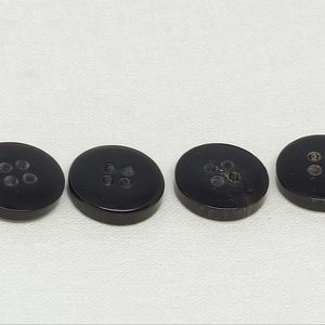 Botón Natural de Cuerno de Búfalo al por Mayor, Acabado en Blanco para Accesorios de Ropa, Alta Calidad - Product Image 1