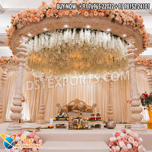 Mandap Tallado Mayur para Ceremonia de Boda Gujarati, Mandap con Tema de Palacio para Ceremonia de Boda India, Magnífico Mandap de Madera para Eventos en Australia - Product Image 4
