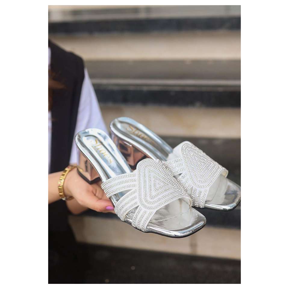 Enda Silver Patent Leather Heeled Slippers