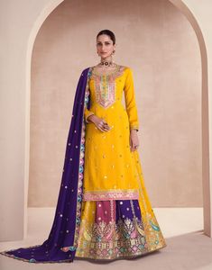 นักออกแบบล่าสุดการลําดับการเย็บปักถักร้อยเทียม Georgette ทํางานชุด Sharara โดย Fab Zone - Product Image 4