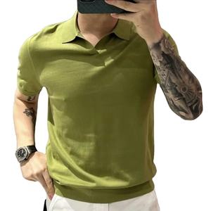 Camiseta de manga corta de Jacquard liso para hombre con cuello en V transpirable estampado informal - Product Image 1