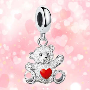 Collier en argent avec breloque ours, cadeau idéal pour une occasion spéciale - Product Image 1