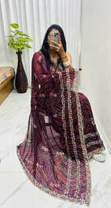 ชุดเดรสผ้าชีฟองผ้าแพรลายดอกไม้และผ้าพันเฮจพิมพ์ลายดอกไม้ผู้หญิงแฟชั่นผู้ผลิตจาก surat ในอัตราที่ต่ำที่สุด - Product Image 6