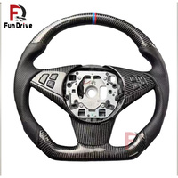 Volant personnalisé en fibre de carbone avec LED de la série E pour BMW M3 M4 M5 M6 E81 E87 E82 E88 E21 E30 E36 E46 E90 E91 E92 E93 E34 E39 E60
