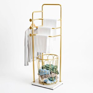KPT68007 Perchero Rectangular de Acero Inoxidable con Cesta para Organizar Toallas en el Baño, 40x30x110cm - Product Image 1