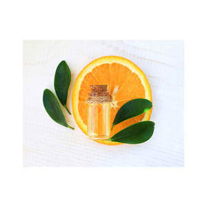 Huile essentielle de peau d'orange pure de haute qualité de marque privée OEM à un prix de gros compétitif - Product Image 1