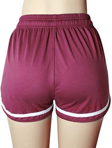 Short d'été de yoga personnalisé 2025 Short de yoga 2 en 1 pour femme avec tissu à séchage rapide et short à poches en maille - Product Image 3