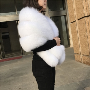 ผ้าคลุมไหล่ขนสัตว์แท้สำหรับผู้หญิงเสื้อคลุมขนสัตว์แท้ทำด้วยมือคุณภาพระดับพรีเมียมเสื้อโค้ทขนสัตว์ให้ความอบอุ่นในฤดูหนาวหรูหรา - Product Image 5