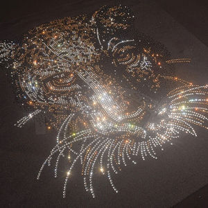 T-shirts pour hommes 100% coton de haute qualité séchage rapide et respirant poids lourd personnalisable avec des vêtements pour hommes en gros strass - Product Image 5