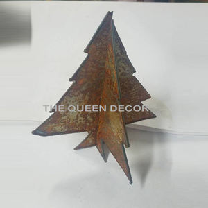 Sculpture de Noël en métal avec éclairage LED GleamBell Figurine de vacances élégante pour la décoration de la maison et les expositions saisonnières - Product Image 3