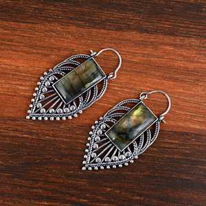Novedad de moda: Pendiente de aro de labradorita, joyería tribal de latón para mujer, chapado en plata, estilo bohemio geométrico llamativo, venta al por mayor/OEM - Product Image 3