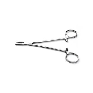 Portaagujas Quirúrgico Recto Profesional de Acero Inoxidable TC Crile de Calidad Premium para Uso en Cirugía General de 20 cm, Manual, con Certificación CE - Product Image 3