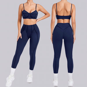 Ensemble de yoga de nouveau style vêtements de yoga en forme de corps ensemble de vêtements de yoga décontractés de sport moulants brossés - Product Image 2