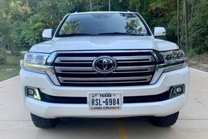 MEILLEURE OFFRE LANDCRUISERS 2016 V8 POWER 4X4 DIFFÉRENTIEL CENTRAL VERROUXABLE EN PARFAIT ÉTAT DE FONCTIONNEMENT PROPRE ET EXCELLENT ÉTAT PRÊT À L'EXPORTATION LUXE - Product Image 2
