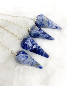 Sodalite-péndulo perfecto para limpieza de chakras, espiga y equilibrio de sodalita, es una piedra excelente para llevar como joyería - Product Image 3