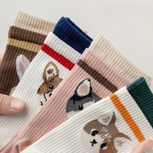 Calcetines antideslizantes bordados con logotipo personalizado para yoga y pilates, calcetines de algodón antideslizantes ODM, fabricante en Vietnam - Product Image 5