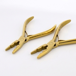 Pince à extensions capillaires en acier inoxydable plaqué or, outil de sertissage à deux trous pour micro-anneaux et nano-anneaux, personnalisation de la marque - Product Image 2