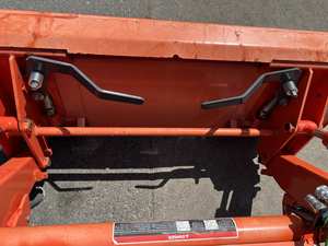 Tracteur L3901HST 2021 - Tracteur utilitaire compact et durable avec transmission hydrostatique - Product Image 2