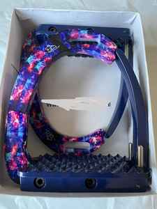 Estribos Freejump para caballos Estribos de seguridad de acero inoxidable de aluminio Estribos de acero inoxidable de alta calidad Equipo de equitación - Product Image 4