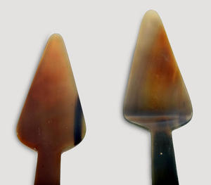 Juego de Espátulas Triangulares de Cuerno Natural Hechas a Mano de Lujo con Elegantes Mangos Integrados para Pastel, Pizza y Aperitivos - Product Image 6