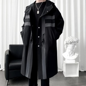 Novo Trench coat Blusão dos homens Patchwork Cor Médio Longo <span class=keywords><strong>Trenchcoat</strong></span> Coreano Moda Coberto Botão Masculino Com Capuz Trench Jacket