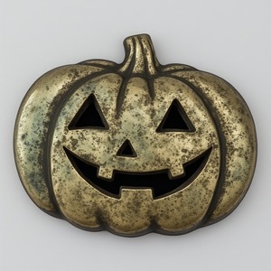 Decoración de calabaza de aluminio Premium, tallada a mano con acabado artístico de pátina, que ofrece un ambiente festivo de Halloween en refinado - Product Image 3
