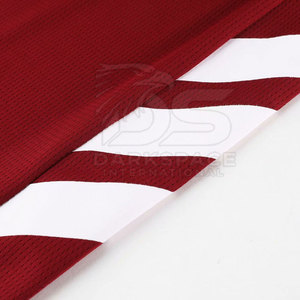 Ensemble d'uniformes de basketball réversibles personnalisables pour hommes, respirant, séchage rapide, 100 % polyester, maillot à manches courtes et short, grandes tailles - Product Image 4