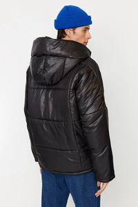 Veste d'extérieur d'hiver haut de gamme pour hommes avec logo personnalisé Doudoune en duvet de canard à texture brillante avec col montant Vestes pour hommes personnalisables - Product Image 4