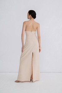 Nouvel arrivage de robes pour femmes Robe formelle Margot à dos ouvert à deux bretelles Ensemble pour femmes en tissu écologique Fabricant du Vietnam - Product Image 4