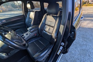 Neatly used G-rand C-hero kee S-um mit 4x4 - Product Image 3