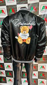 Chaqueta universitaria de lana a la moda para hombre con bordado de logotipo personalizado OEM Top brillante negro azabache con cuello levantado - Product Image 4