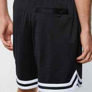 Pantalones cortos de malla de sublimación personalizables de primera calidad, ideales para actividades al aire libre, sesión de gimnasio y ropa informal - Product Image 6