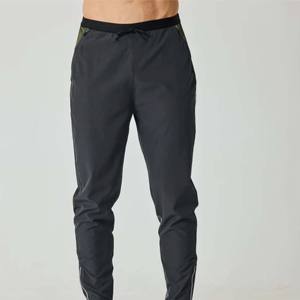 Pantalones de chándal de rendimiento para hombre: alta calidad, transpirables y perfectos para ejercicio, correr y entrenamientos de gimnasio - Product Image 2
