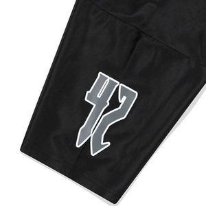 เสื้อฟุตบอลแบบตัดตาข่ายผ้าโพลีเอสเตอร์ปักโลโก้ - Product Image 5