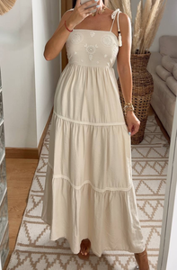 Robe maxi bohème blanche à manches évasées, à volants, brodée, élégante, style bohème, décontractée, pour les vacances, en coton 100% naturel - Product Image 2