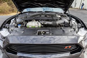 Ford Mustang Roush 450R Coupé 2022 Usado en Buen Estado, Paquete Roush 450R, Transmisión Manual de 6 Velocidades, Motor V8 Coyote de 5.0 Litros - Product Image 6