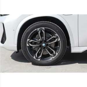 Voiture électrique d'occasion 2023 à faible kilométrage, traction intégrale, très demandée, autonomie de 450 km, batterie de 66 kWh, immatriculée en novembre 2023, sans accident - Product Image 3