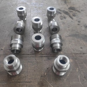 Service d'usinage CNC, pièces de machines personnalisées en laiton, prototype rapide et lisse pour l'usinage de l'acier inoxydable pour l'industrie pétrolière et gazière - Product Image 4